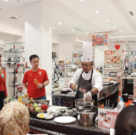 Fissler dan Metro Department Store Kembali Gelas Fissler Cooking Experience