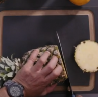 Sekarang Memotong Buah Nanas Tidak Lagi Sulit!