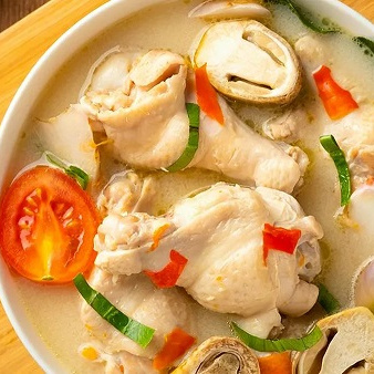 Tom Yum Santan Ayam Jamur, Resep Khas Thailand yang Menggugah Selera